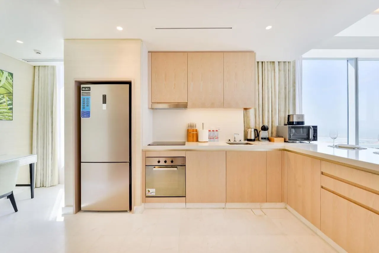 Ultra Luxury Palm Tower With Shared Hotel Facilities Dubai