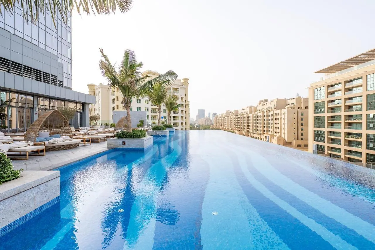 Ultra Luxury Palm Tower With Shared Hotel Facilities Dubai