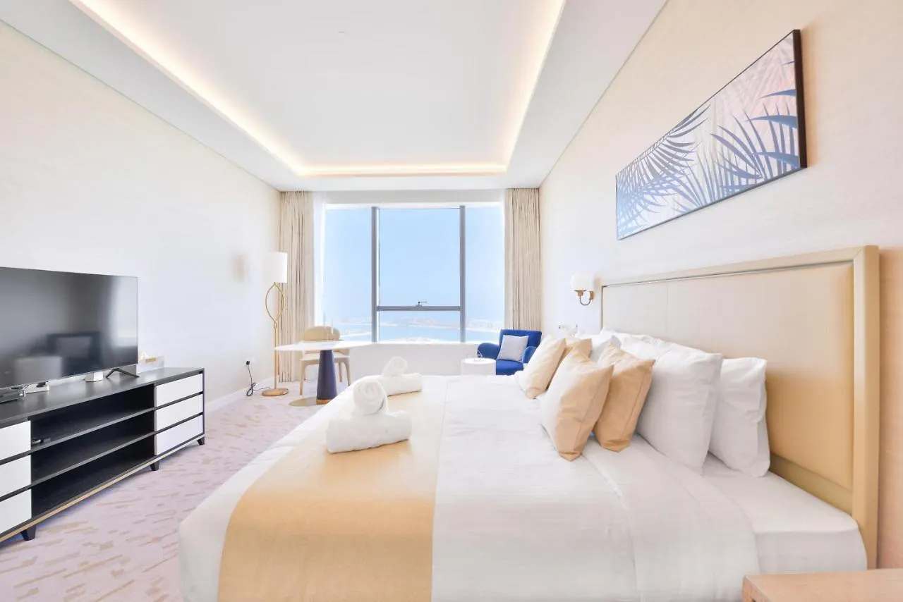Ultra Luxury Palm Tower With Shared Hotel Facilities Dubai Aparthotel