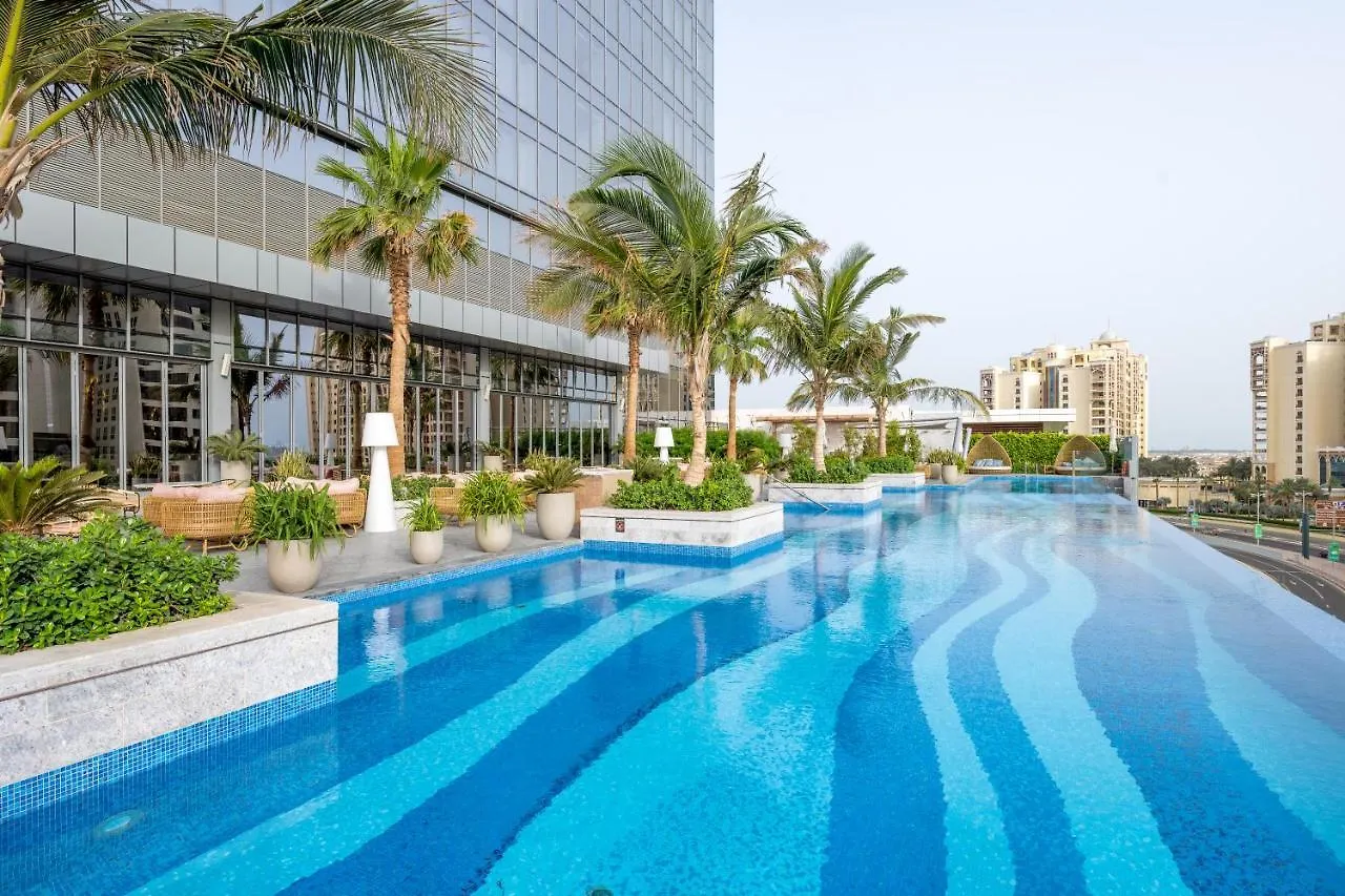 Ultra Luxury Palm Tower With Shared Hotel Facilities Dubai
