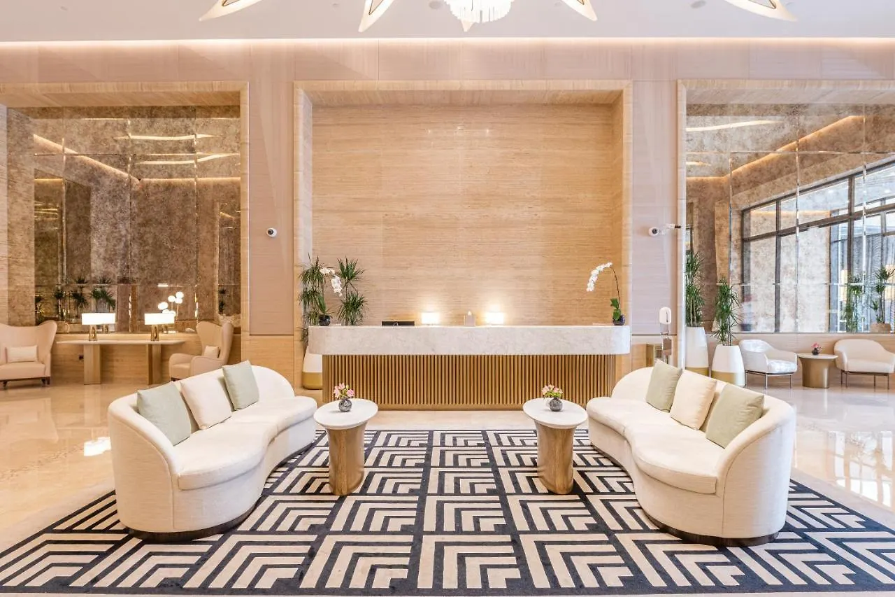 Ultra Luxury Palm Tower With Shared Hotel Facilities Dubai