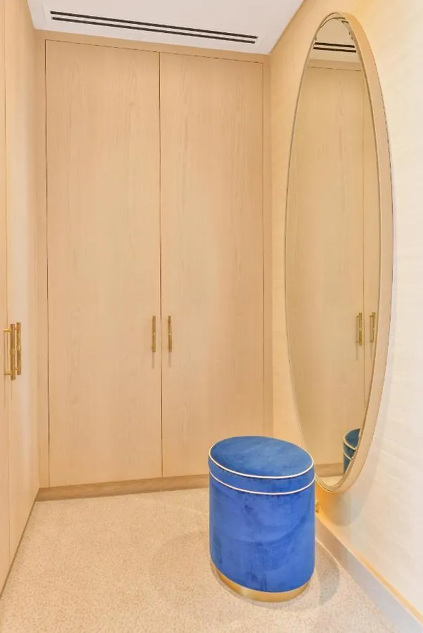 Ultra Luxury Palm Tower With Shared Hotel Facilities Dubai United Arab Emirates