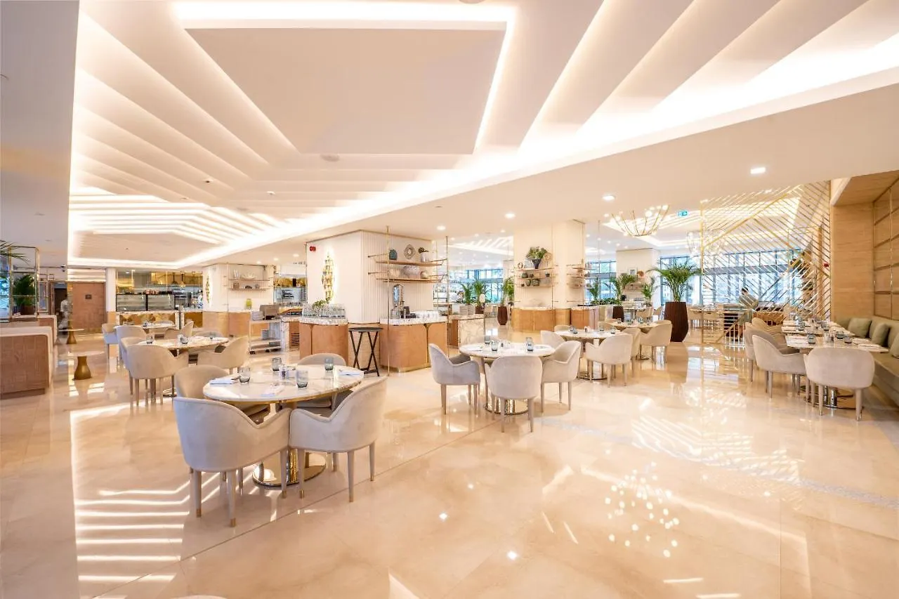 Ultra Luxury Palm Tower With Shared Hotel Facilities Dubai Aparthotel