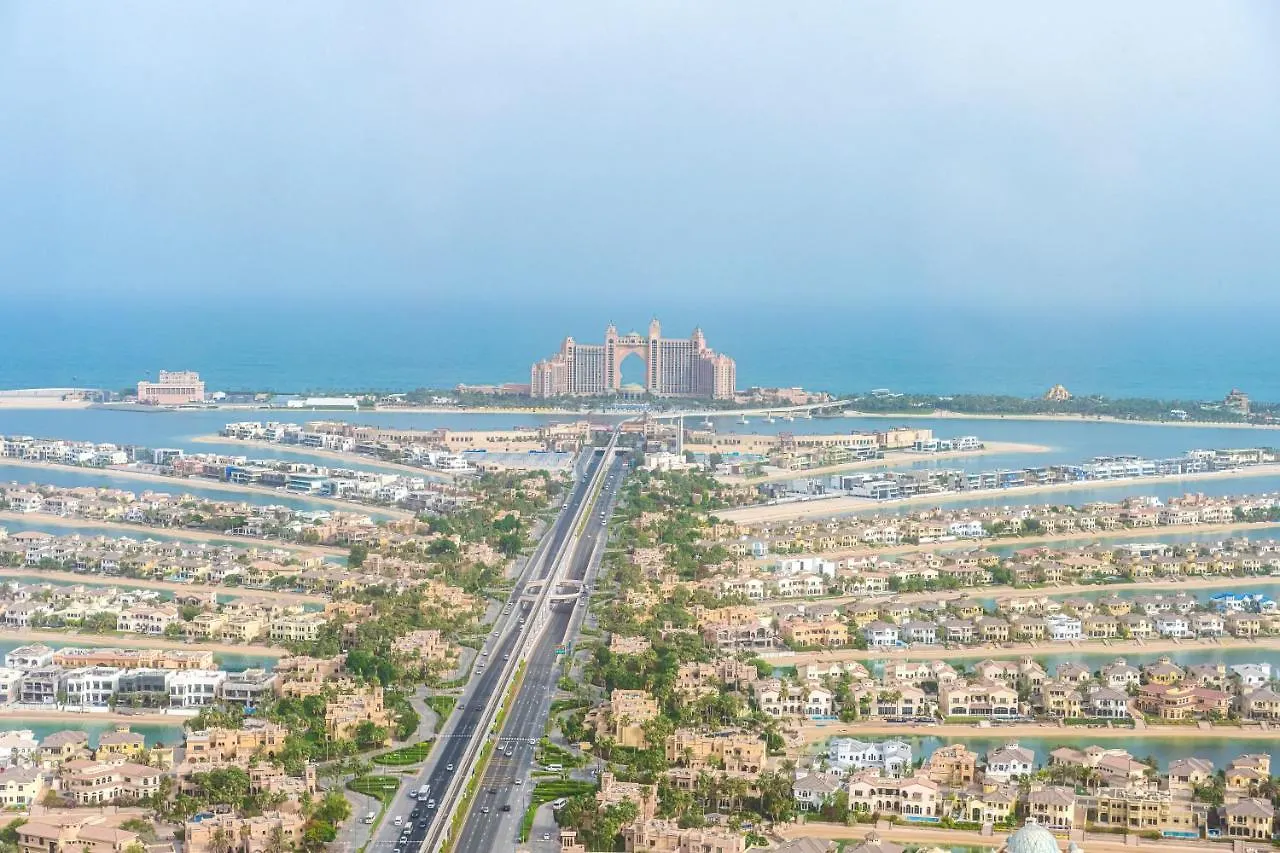 Ultra Luxury Palm Tower With Shared Hotel Facilities Dubai United Arab Emirates