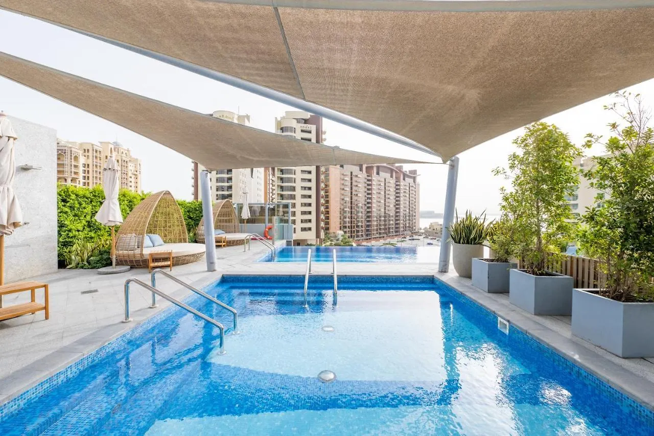 Ultra Luxury Palm Tower With Shared Hotel Facilities Dubai United Arab Emirates