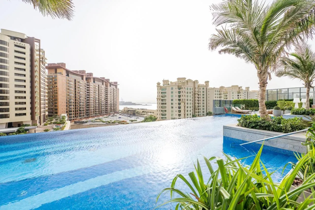 Ultra Luxury Palm Tower With Shared Hotel Facilities Dubai United Arab Emirates