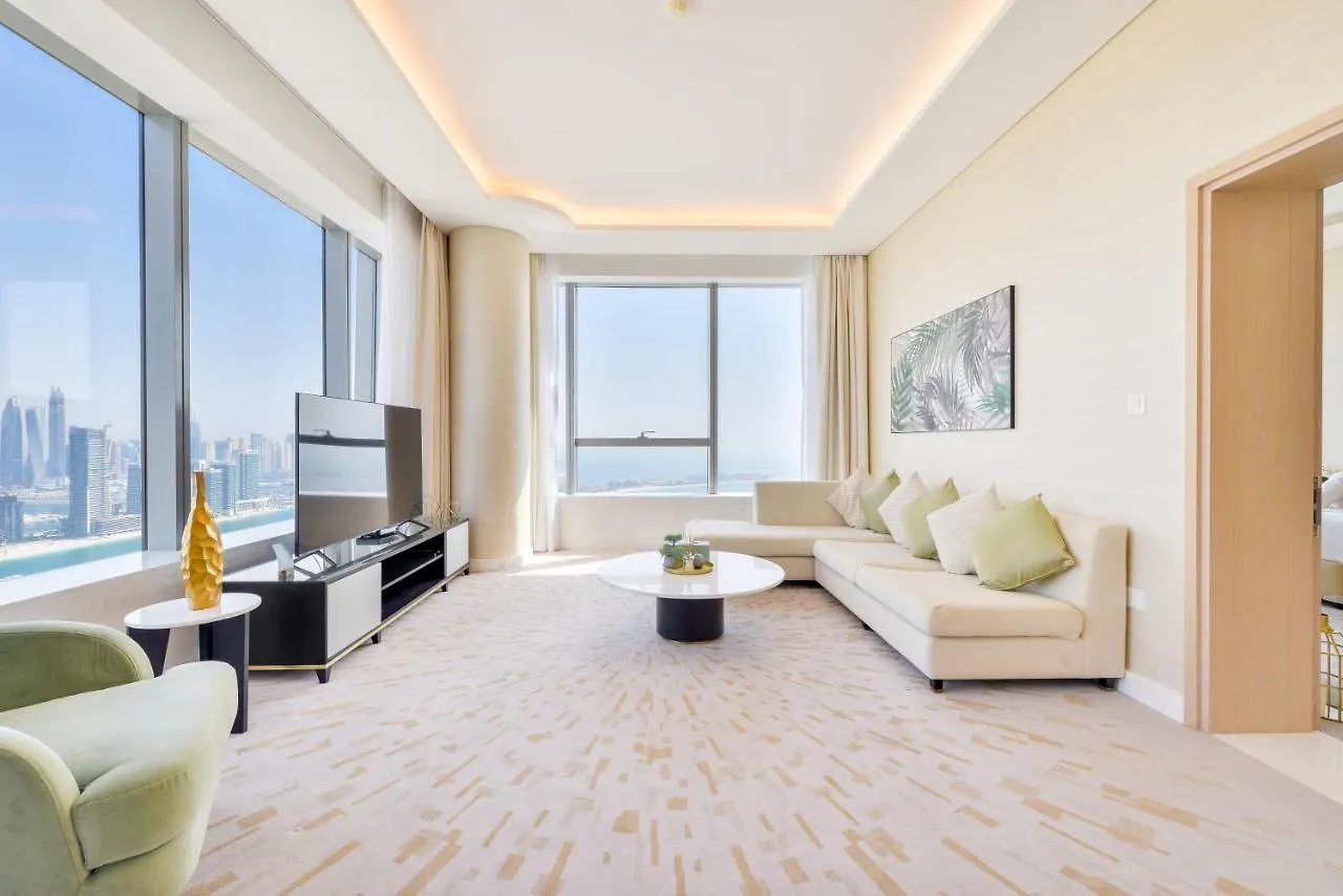 ***** Aparthotel Ultra Luxury Palm Tower With Shared Hotel Facilities Dubai United Arab Emirates