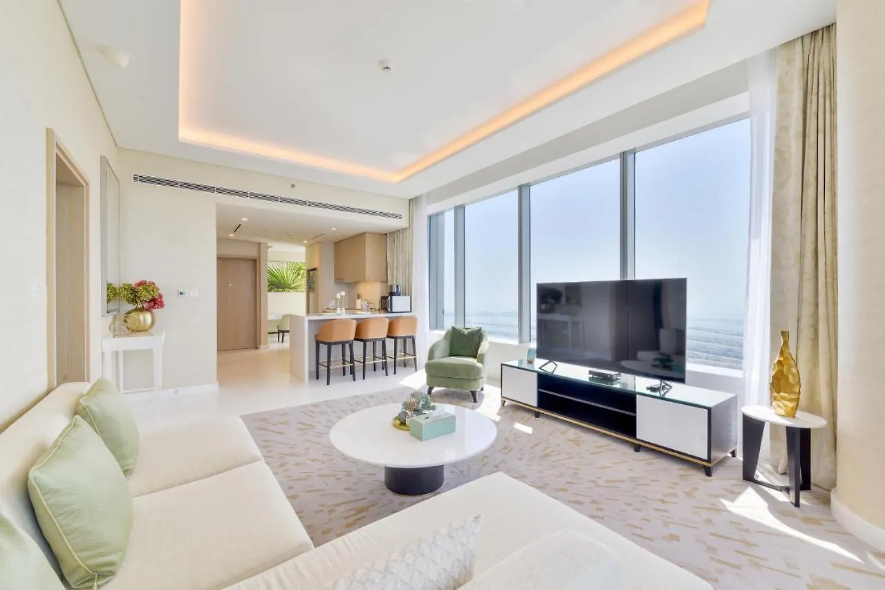 Ultra Luxury Palm Tower With Shared Hotel Facilities Dubai Aparthotel